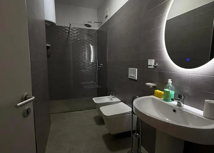 Aura Apartment *