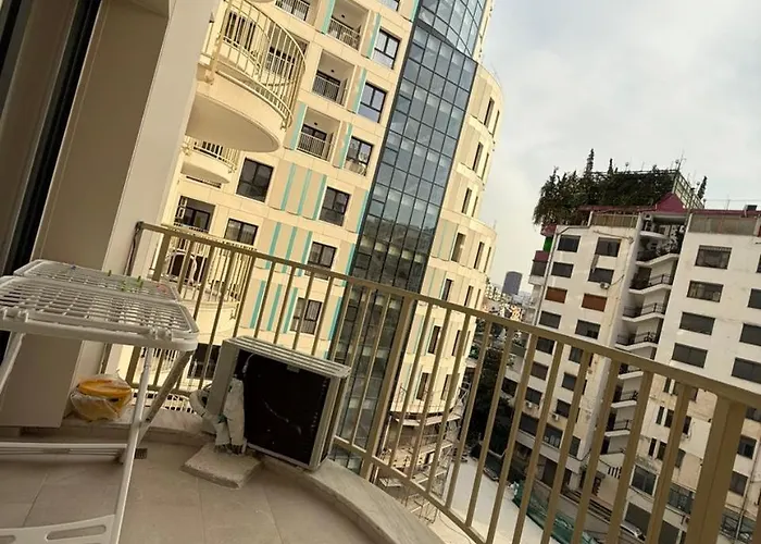 Apartment Aura